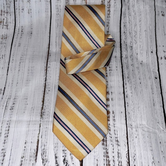 Jos. A. Bank‎ Signature Collection Silk Tie | 3.5”x62” - Picture 1 of 8